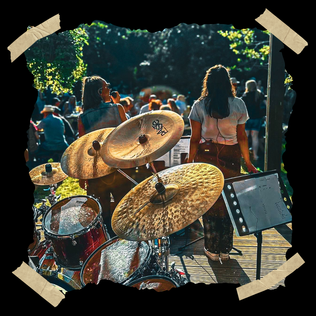 Eclectic Dreams - Parties Live 80s music for Parties